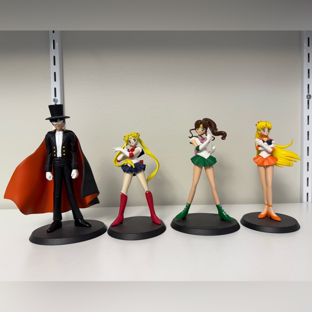 Anime Character Figurine Set